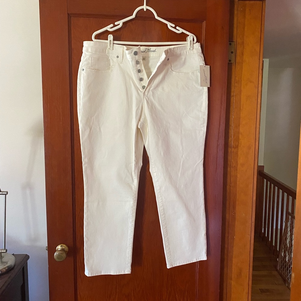 UNIVERSAL THREAD - WHITE HIGH RISE STRAIGHT CROP PANTS